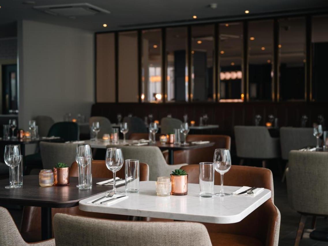 Hotel Aspect Park West 4*