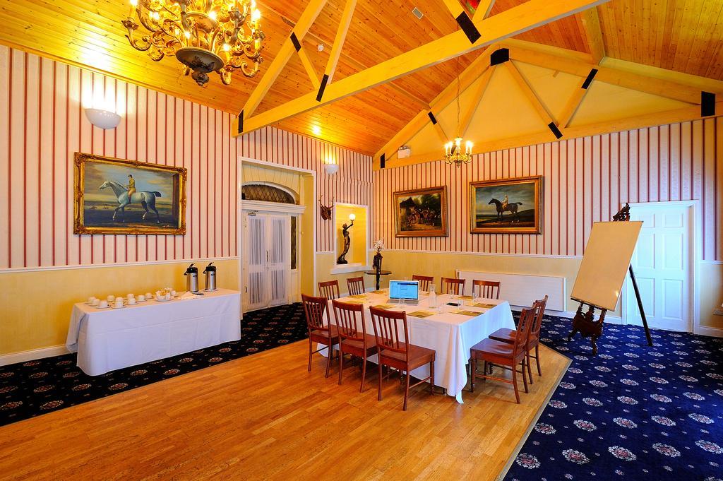 Aspect Park West Hotel 4*