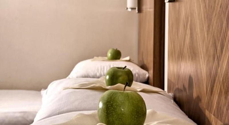 Hotel Aspect Park West 4*