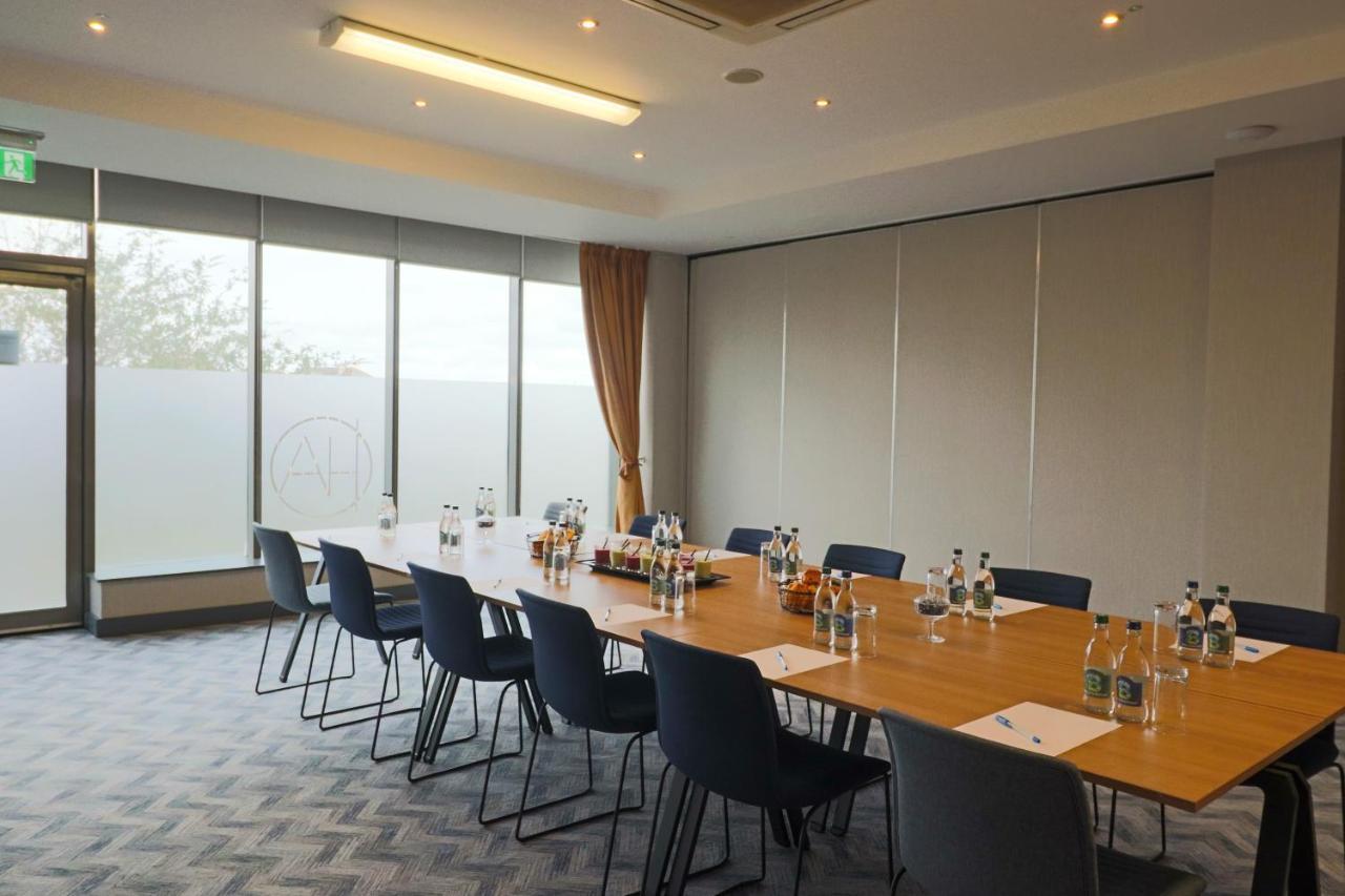Aspect Park West Hotel 4*